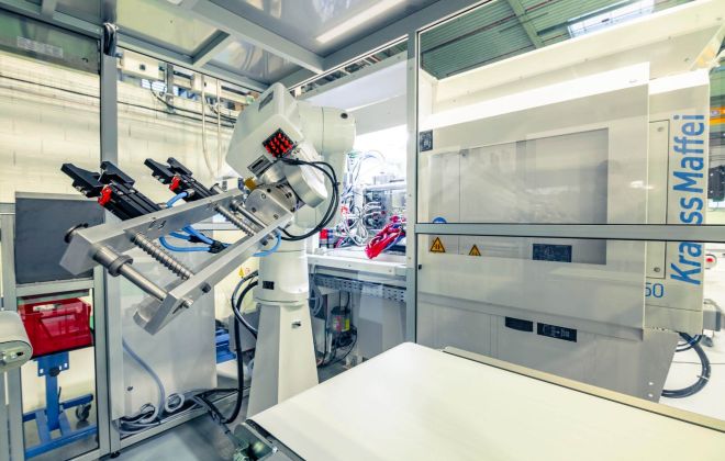 Presse 50 t sous flux laminaire EMI